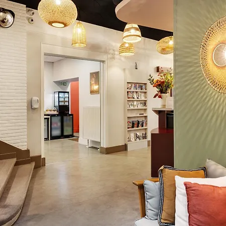 Grand מלון ליל